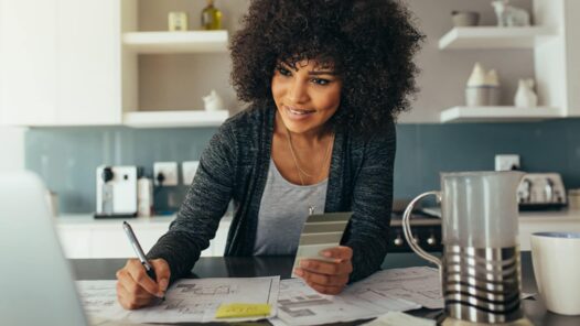 How to manage a sore throat banner post